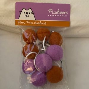 Exclusive-Pusheen-Pom-Pom Garland.